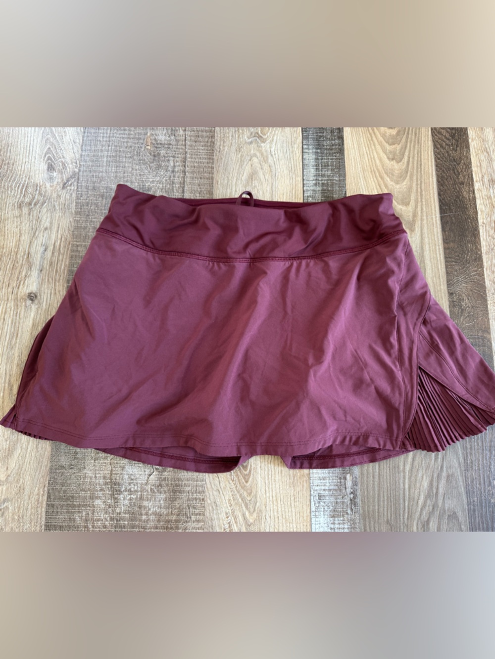 lululemon athletica Merlot Pleated Mid-Rise Athletic Skirt with Drawcord Waist